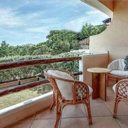 Apartment-residence,